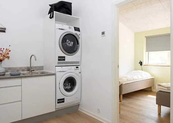 Дом отдыха Luxury Retreat With Pool - By Traum